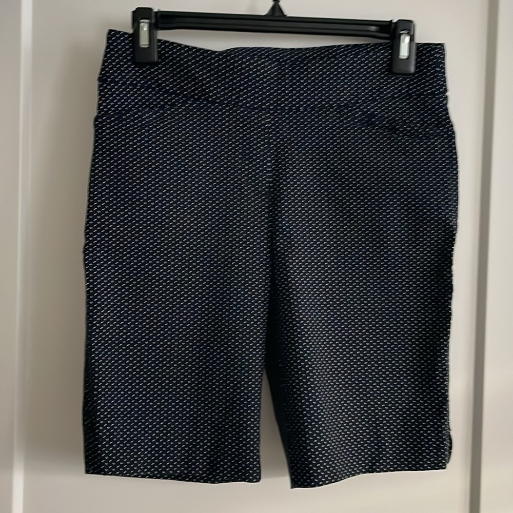 Hillary Radley Bermuda shorts black with white print LIKE NEW - Picture 2 of 7